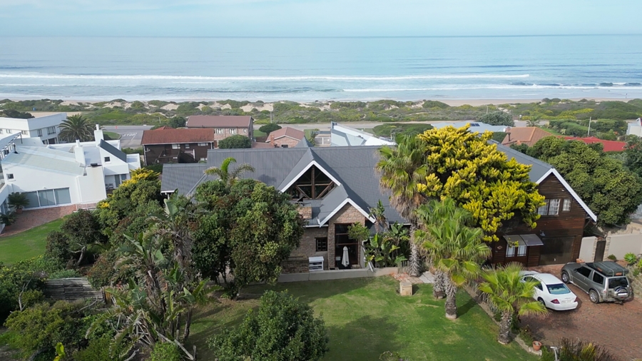 To Let 5 Bedroom Property for Rent in Southern Cross Western Cape